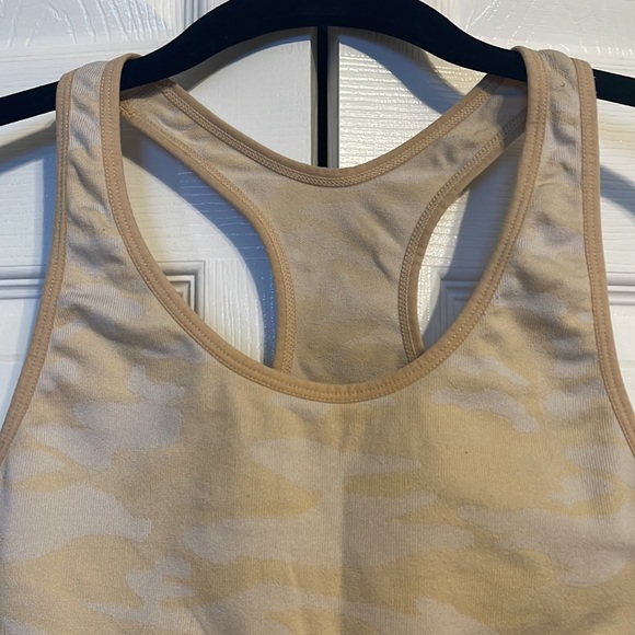 Victoria's Secret PINK Sport racerback bra in tan and white camo size small - Picture 3 of 7